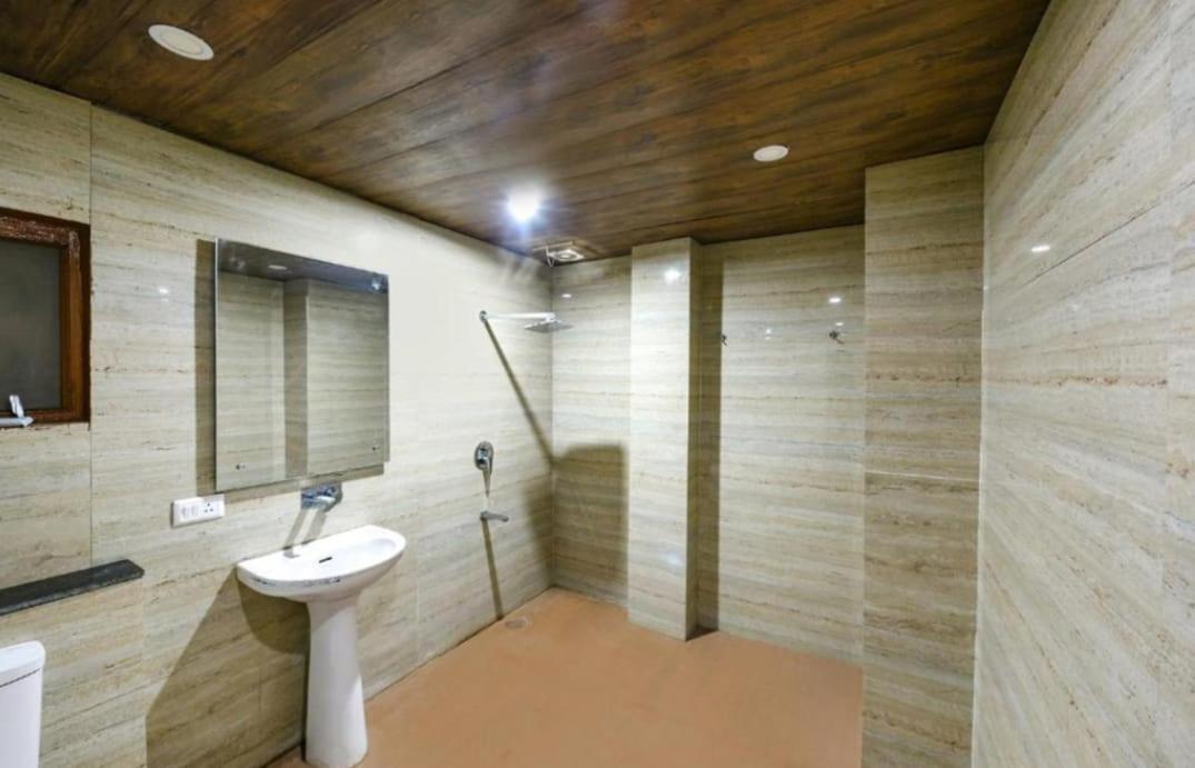 The Western Heights I Serviced Apartments I Pvt Balcony I Lift I Peacefull Area I Family Accomodation I Kasauli I By Exotic Stays Exterior foto